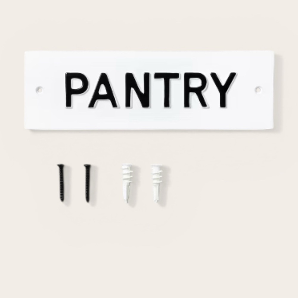 Pantry sign Hearth and Hand with Magnolia